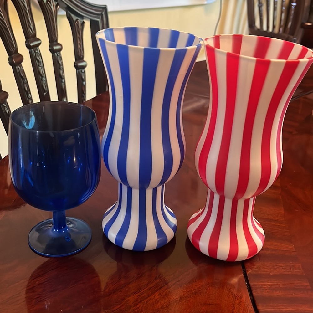 Red, White, and Blue Wine and Fancy Beverage Hard Plastic Beverage Cups.